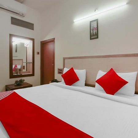 Kaveri Hotel Bed & Breakfast مَسّور المظهر الخارجي الصورة