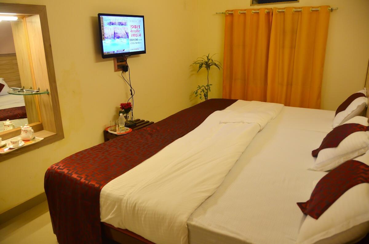 Kaveri Hotel Bed & Breakfast مَسّور المظهر الخارجي الصورة
