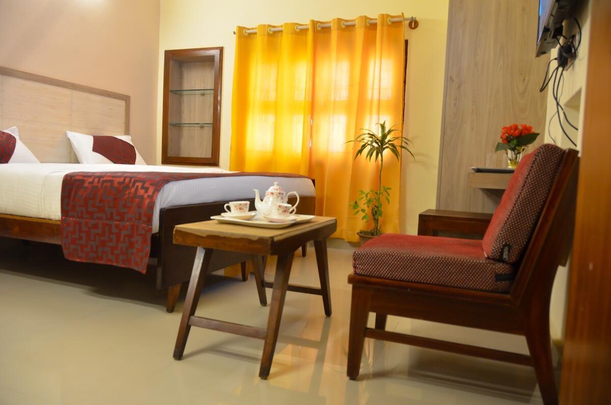 Kaveri Hotel Bed & Breakfast مَسّور المظهر الخارجي الصورة