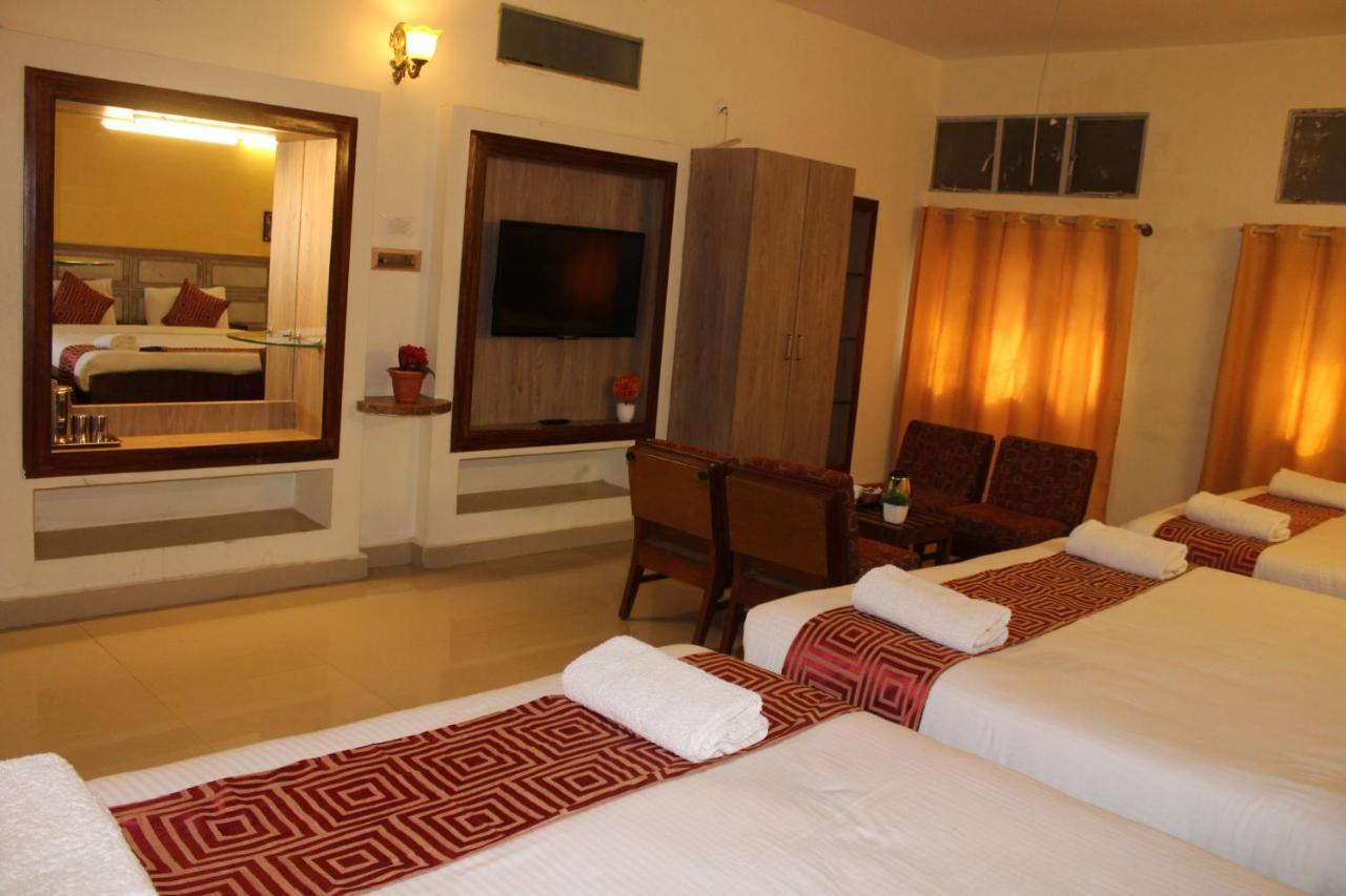 Kaveri Hotel Bed & Breakfast مَسّور المظهر الخارجي الصورة