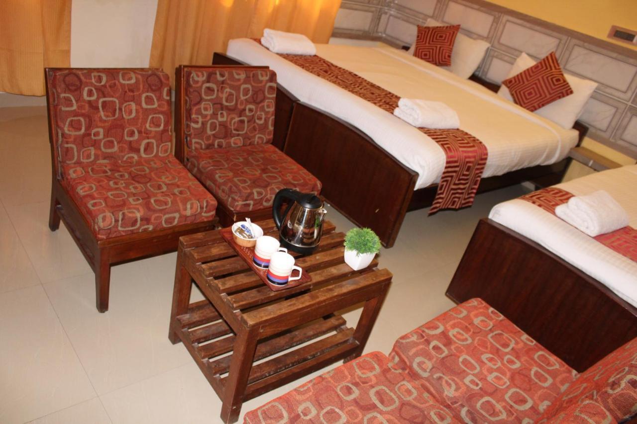 Kaveri Hotel Bed & Breakfast مَسّور المظهر الخارجي الصورة